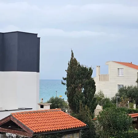Apartment Traversa *