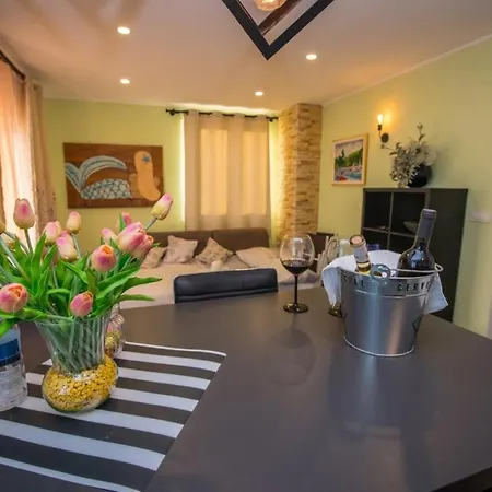 Apartment Traversa