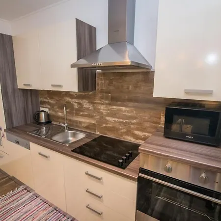 Apartment Traversa *